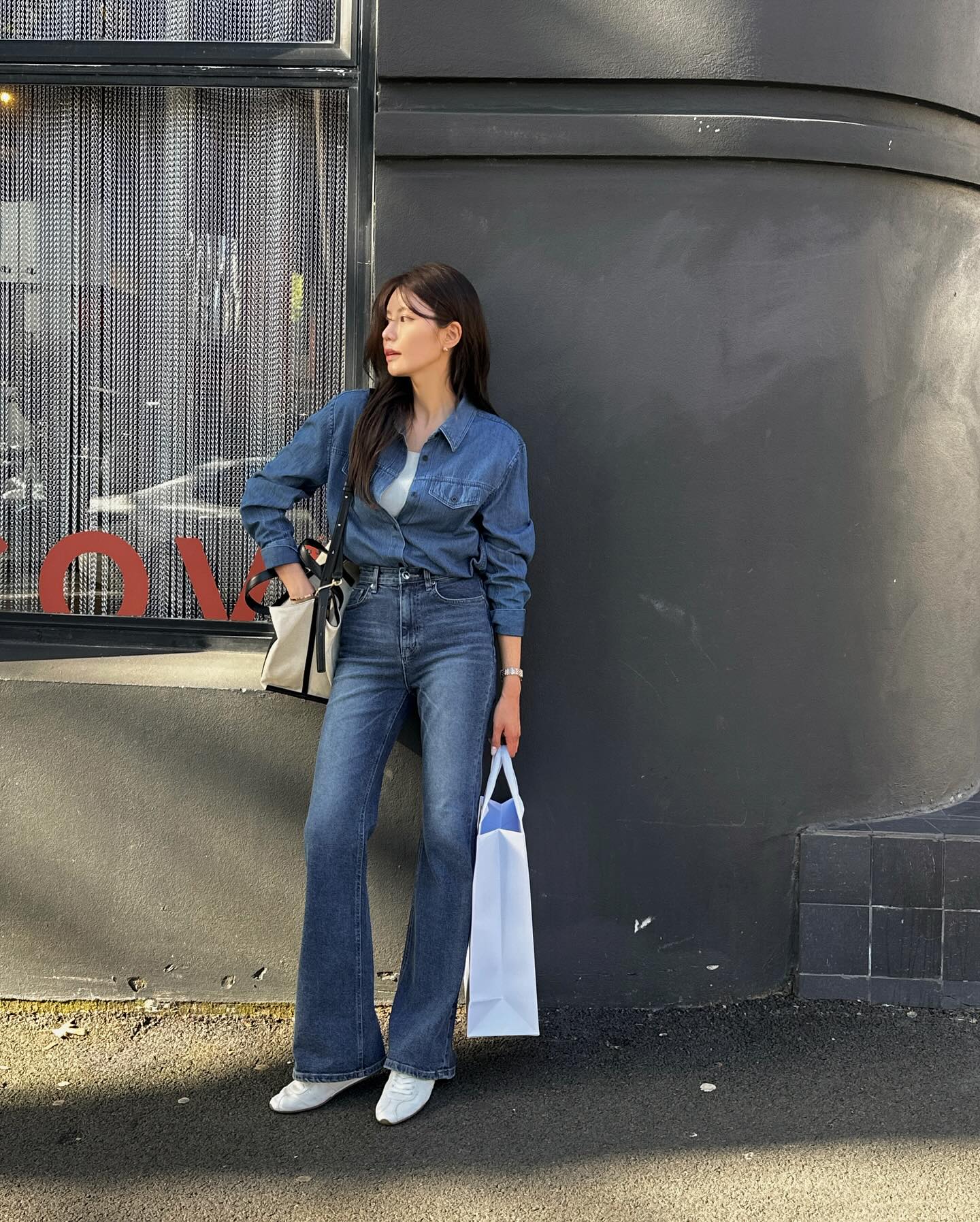 Giày dép có thể hack tuổi cả bộ trang phục nếu chị em chọn đúng 4 kiểu- Ảnh 2. Giày dép có thể hack tuổi cả bộ trang phục nếu chị em chọn đúng 4 kiểu- Ảnh 2.