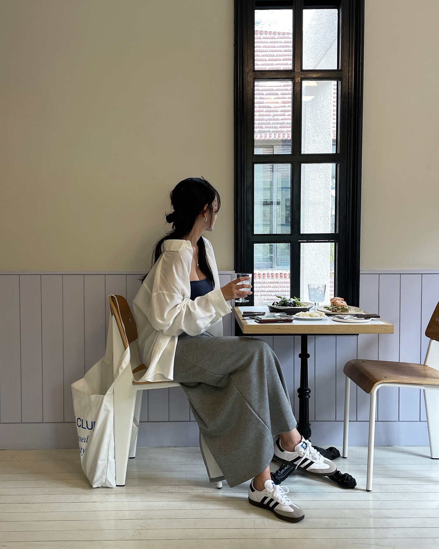 Giày dép có thể hack tuổi cả bộ trang phục nếu chị em chọn đúng 4 kiểu- Ảnh 4. Giày dép có thể hack tuổi cả bộ trang phục nếu chị em chọn đúng 4 kiểu- Ảnh 4.