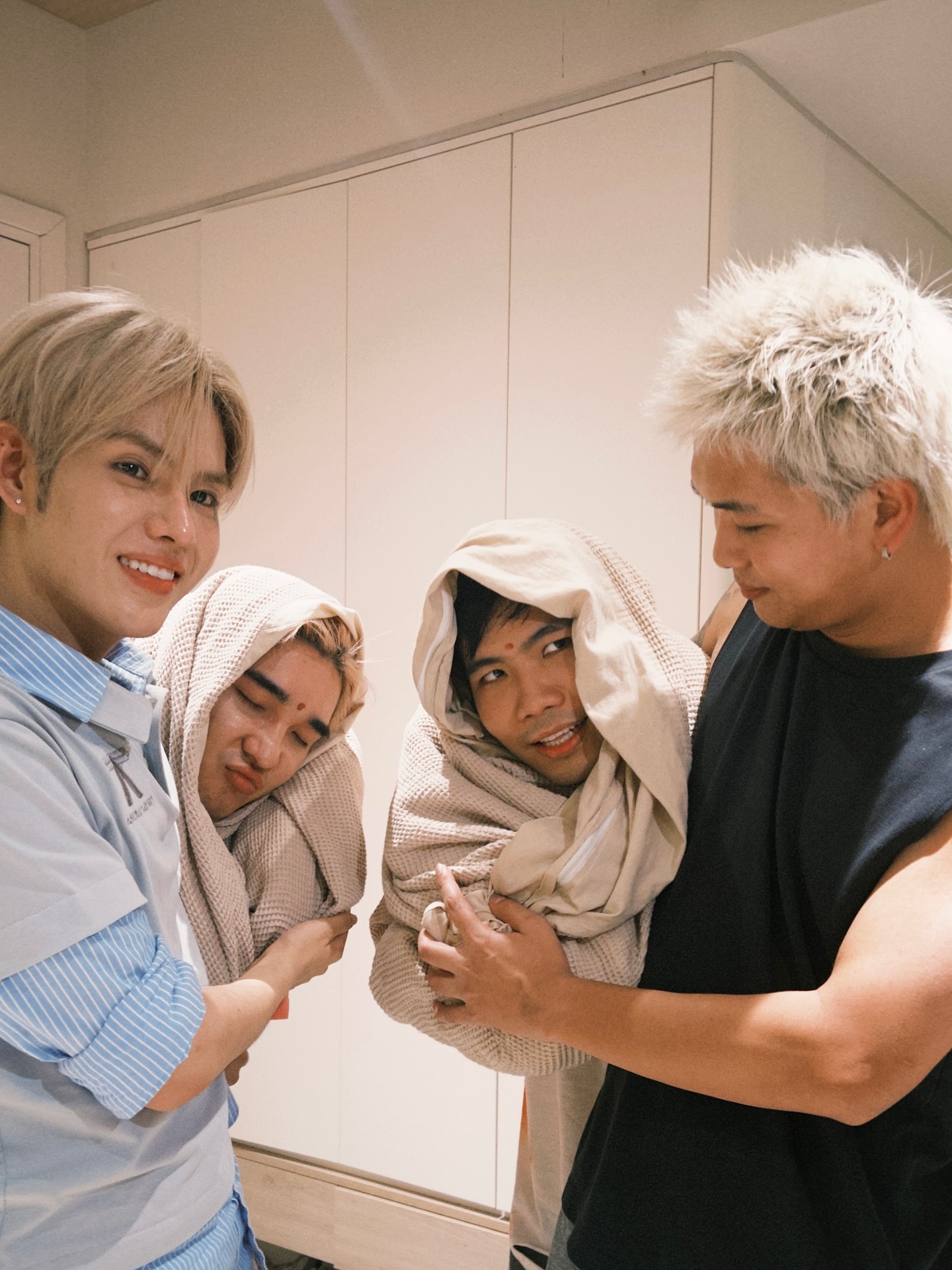 Các Anh Trai đang làm loạn MXH Threads: Cư dân mạng hoài nghi chia bè kết phái, bằng mặt không bằng lòng?- Ảnh 10.