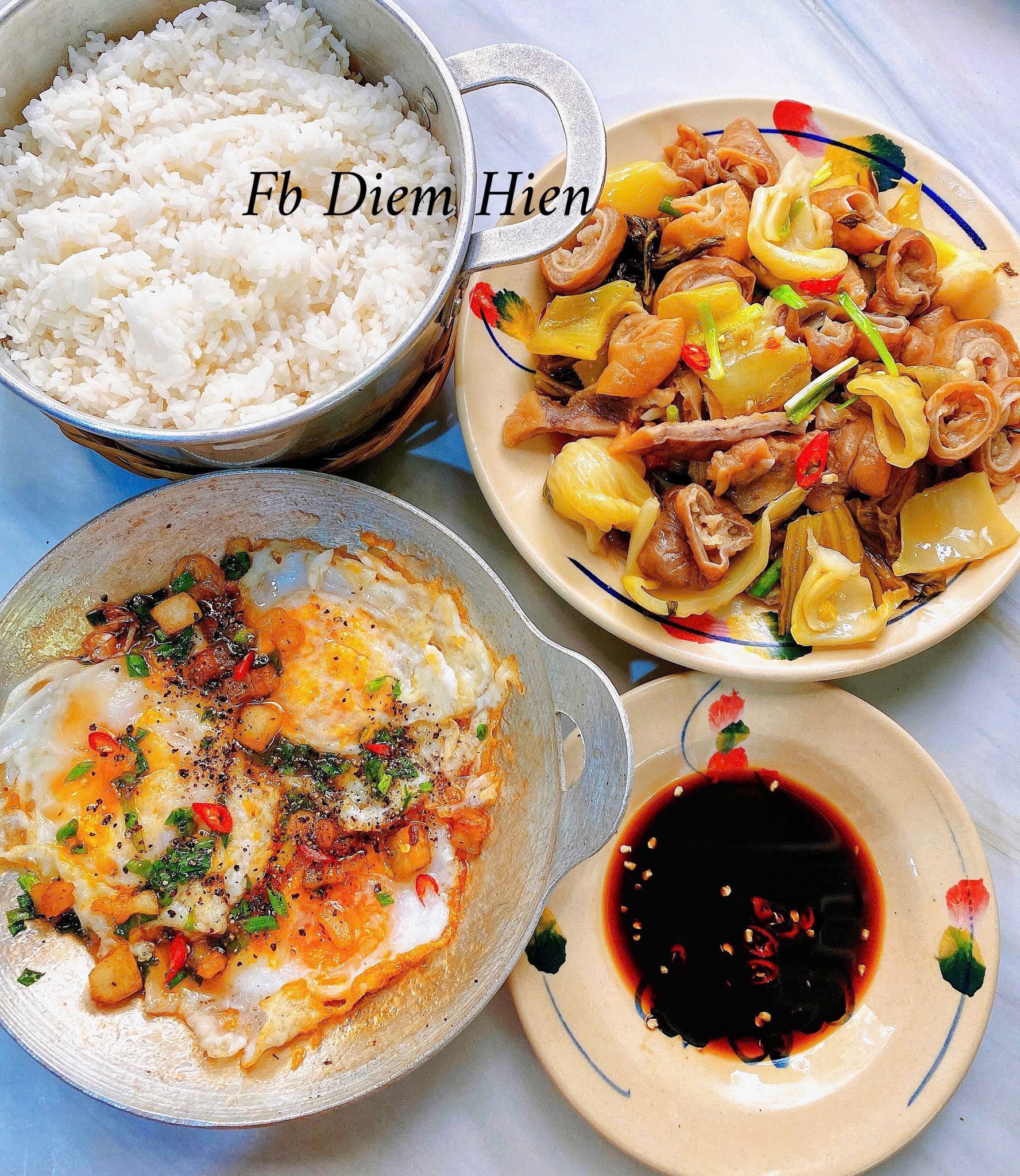 Seri "cơm nhà 2 món" của mom ở Bến Tre khuấy đảo MXH, nấu trong 30 phút mà món nào cũng ngon như ở tiệm- Ảnh 22.