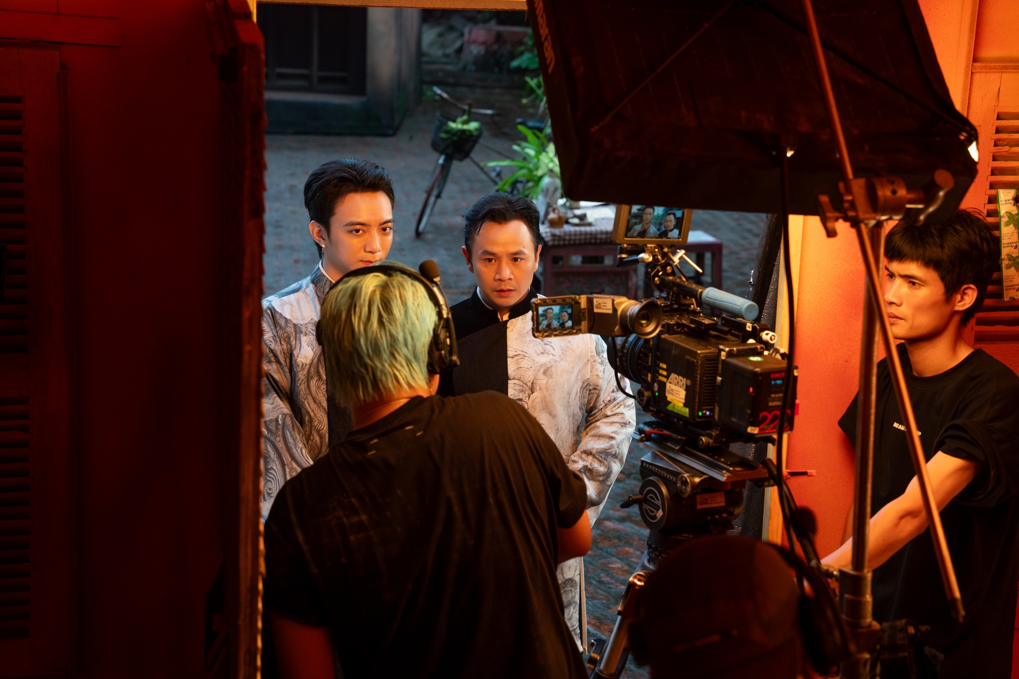 Hành trình Phương Vũ và Antiantiart tạo ra MV Mục Hạ Vô Nhân- Ảnh 8.