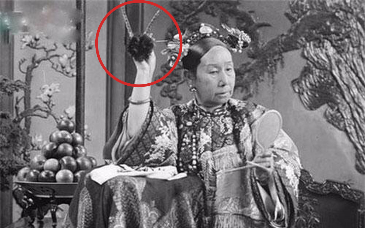 Bí mật khủng khiếp giấu trong móng tay của Từ Hi Thái hậu- Ảnh 2.