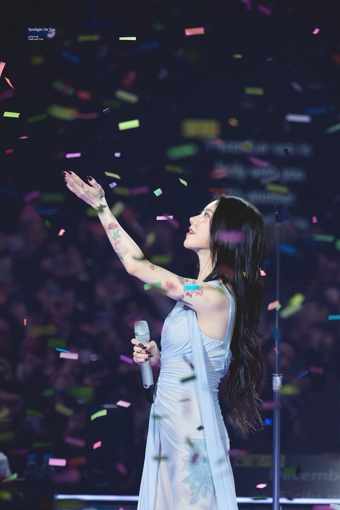 Nữ idol "đẹp thoát tục" với đồ mỏng manh, tay phủ kín hình xăm- Ảnh 5.