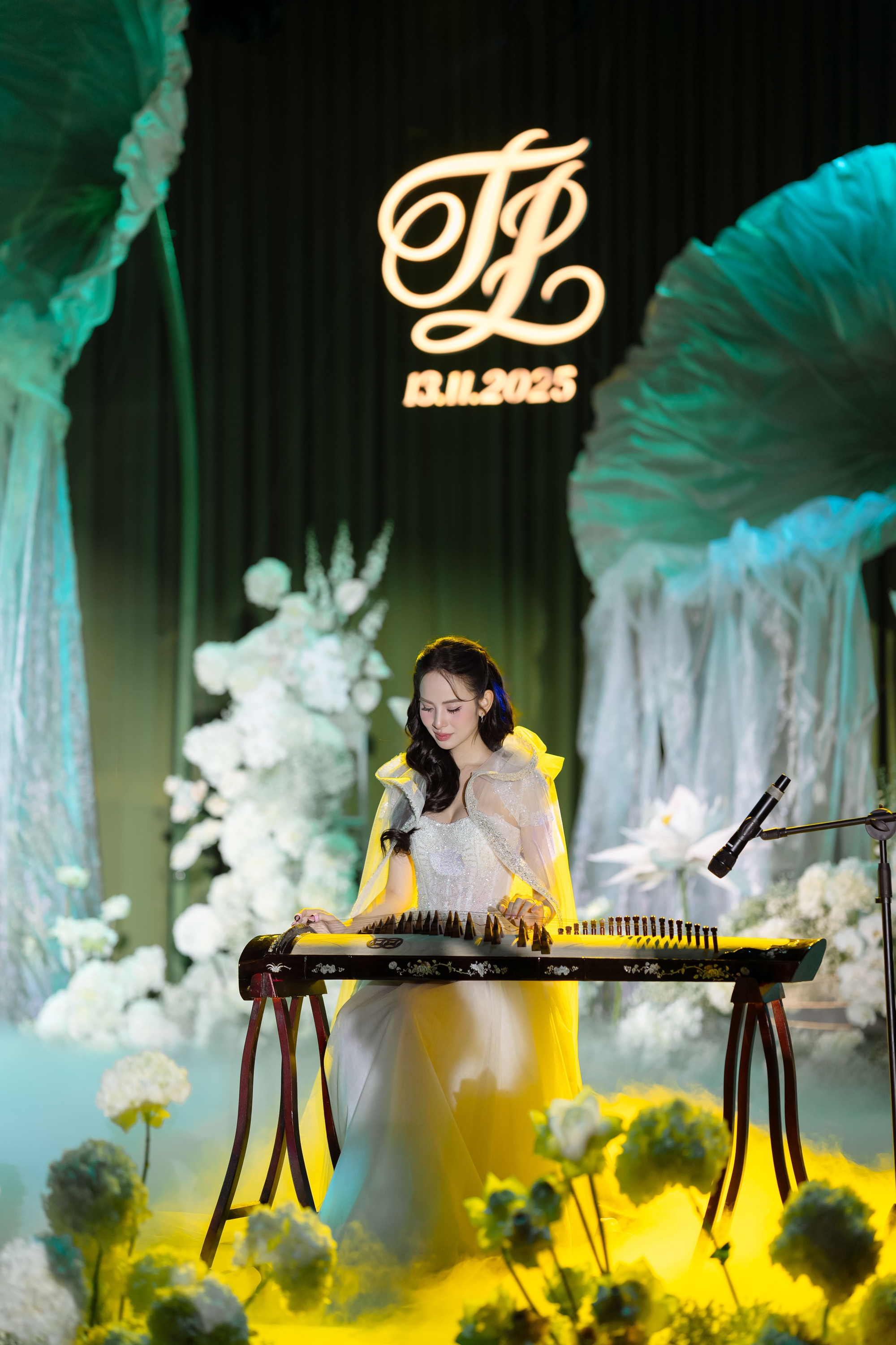 Không thể ngờ Hương Liên và chồng thiếu gia lại đến mức này!- Ảnh 2. Không thể ngờ Hương Liên và chồng thiếu gia lại đến mức này!- Ảnh 2.