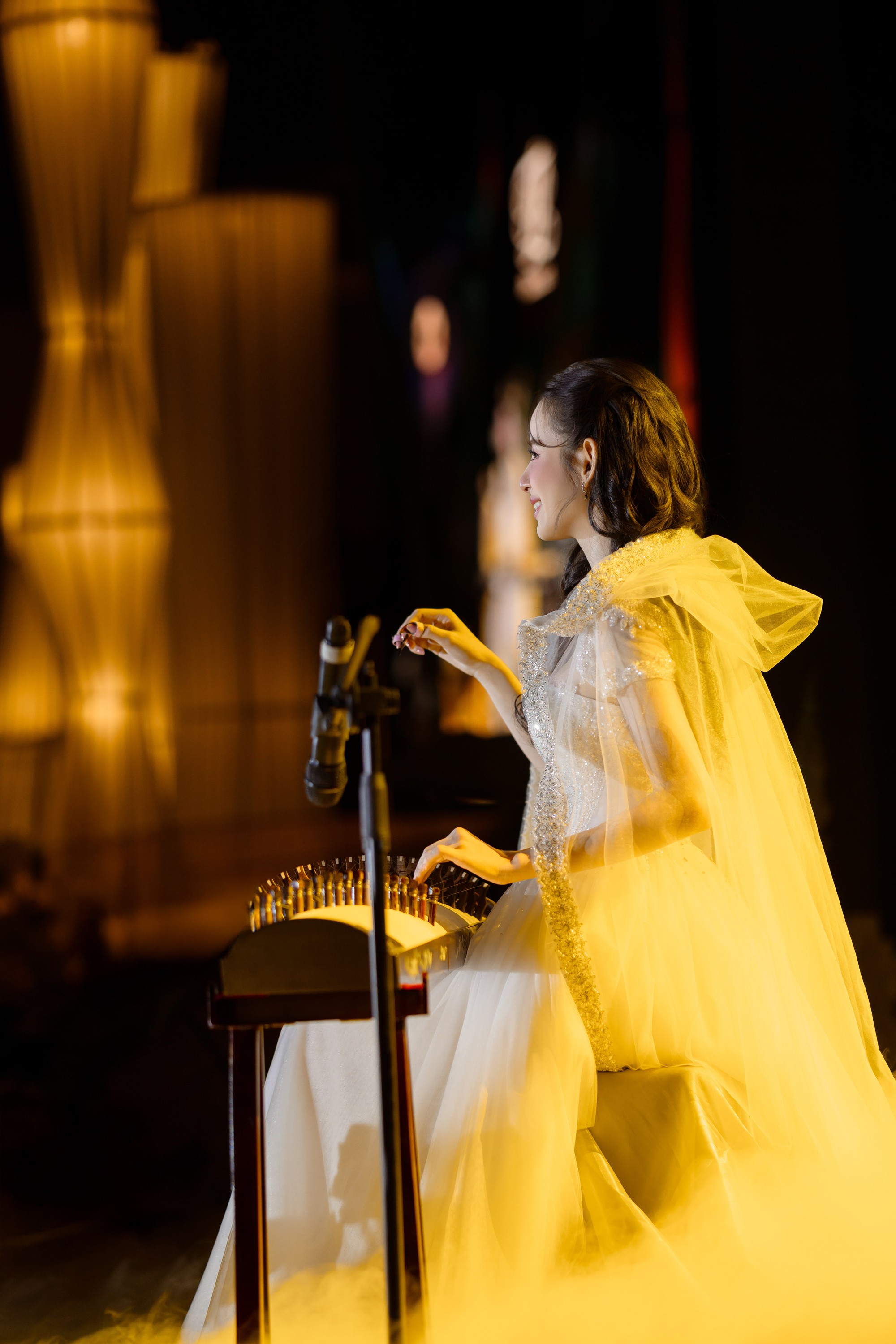 Không thể ngờ Hương Liên và chồng thiếu gia lại đến mức này!- Ảnh 3. Không thể ngờ Hương Liên và chồng thiếu gia lại đến mức này!- Ảnh 3.