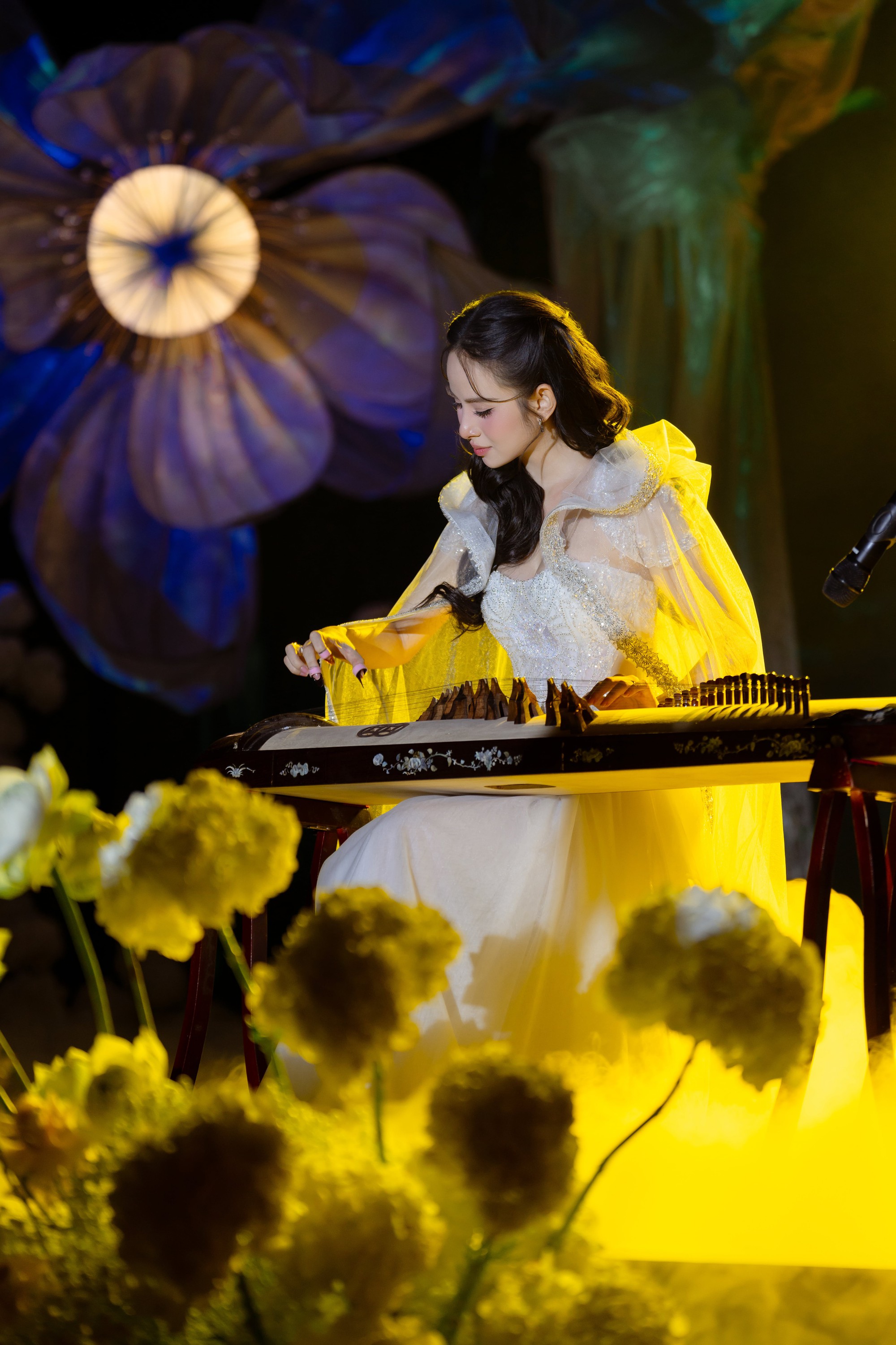 Không thể ngờ Hương Liên và chồng thiếu gia lại đến mức này!- Ảnh 4. Không thể ngờ Hương Liên và chồng thiếu gia lại đến mức này!- Ảnh 4.