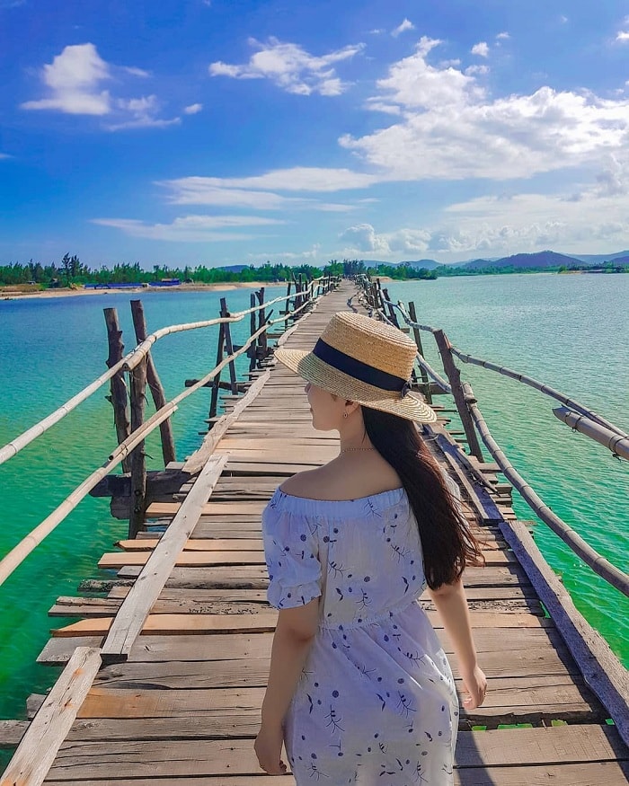 Cầu gỗ vượt sông dài nhất Việt Nam biến mất sau bão số 13: Lịch sử gần 30 năm, từng lên phim điện ảnh- Ảnh 10. Cầu gỗ vượt sông dài nhất Việt Nam biến mất sau bão số 13: Lịch sử gần 30 năm, từng lên phim điện ảnh- Ảnh 10.