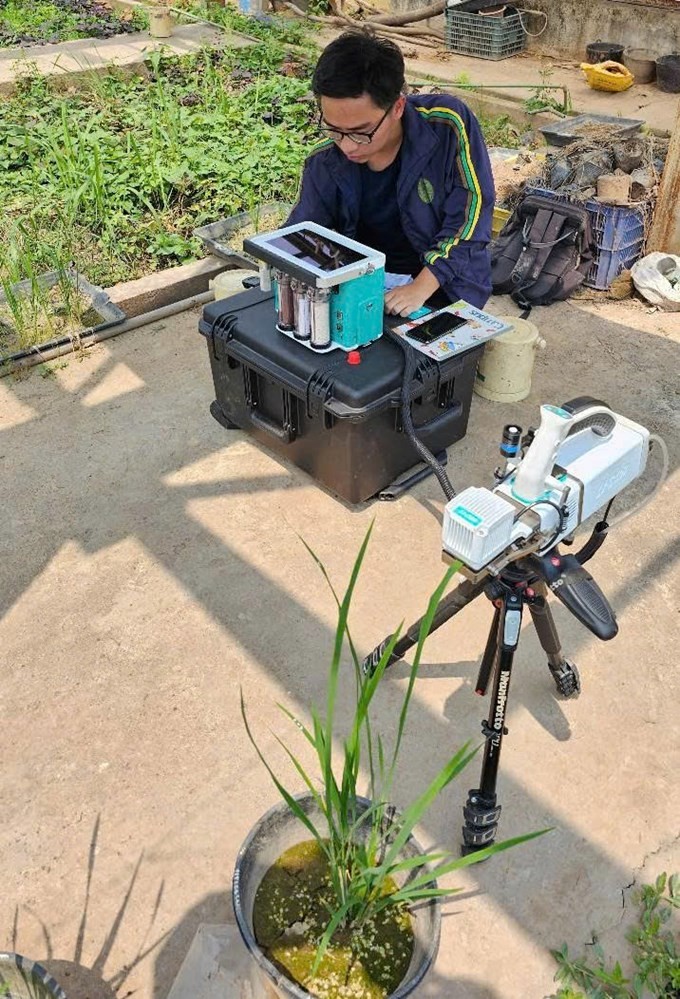 Sinh viên VNUA tối ưu hiệu quả, giảm phát thải khí nhà kính trong canh tác lúa- Ảnh 2.