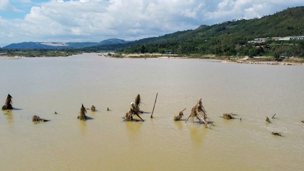 Cây cầu gỗ dài nhất Việt Nam đã biến mất: Biết lý do ai cũng xót xa- Ảnh 5.