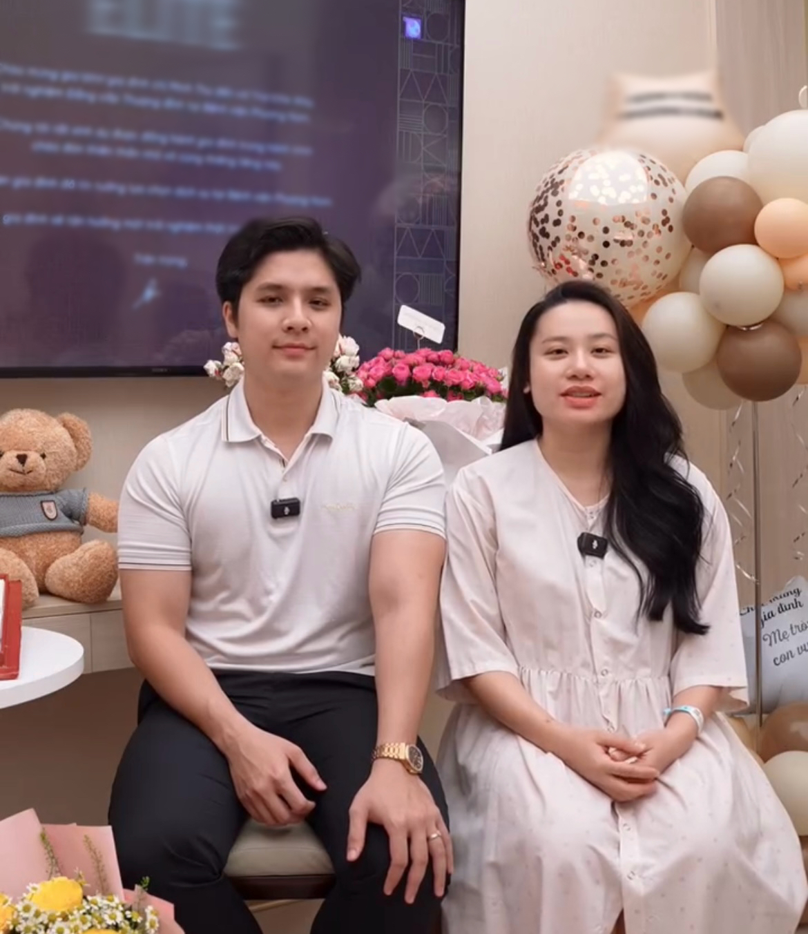 Ái nữ tiệm vàng lớn nhất miền Tây sinh con đầu lòng: Công chúa tiệm vàng đời thứ 3, cuộc sống vàng son từ trong nôi- Ảnh 7.