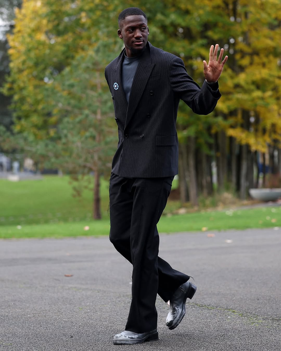 MXH bất ngờ về đội bóng mặc đẹp nhất thế giới: Biết cầu thủ giàu rồi nhưng trình chơi đồ hiệu quá "khét"- Ảnh 24.