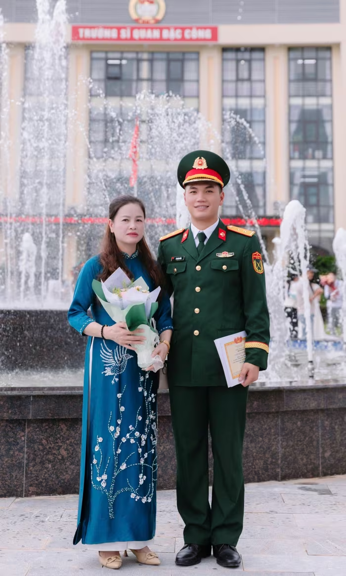 Từng thi lại đại học, chàng trai 23 tuổi thành thủ khoa Đặc công nước- Ảnh 2.