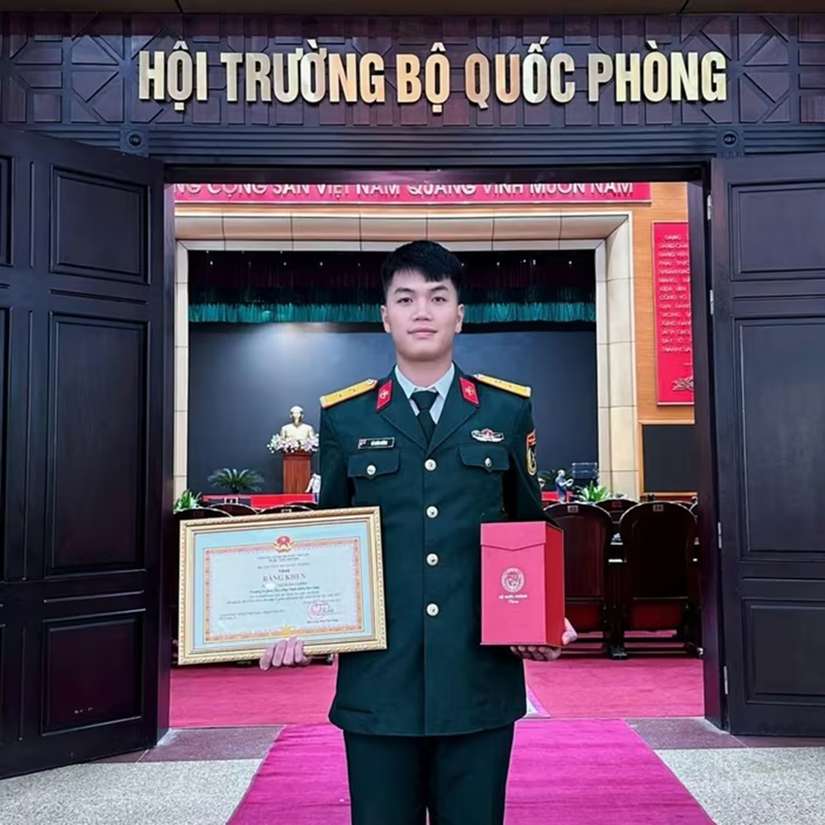 Từng thi lại đại học, chàng trai 23 tuổi thành thủ khoa Đặc công nước- Ảnh 1.