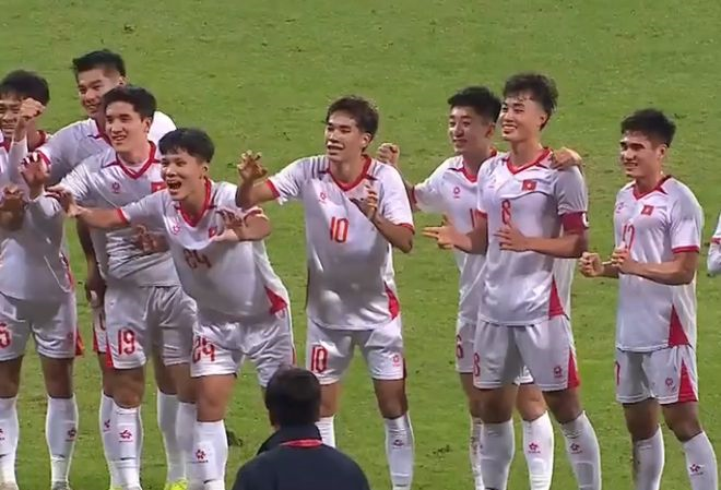 Lại thua tuyển Việt Nam, báo Trung Quốc than thở: “Sau 6 năm chúng ta vẫn giậm chân tại chỗ”- Ảnh 1. Lại thua tuyển Việt Nam, báo Trung Quốc than thở: “Sau 6 năm chúng ta vẫn giậm chân tại chỗ”- Ảnh 1.