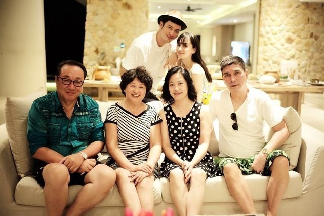 Angelababy thất nghiệp vẫn vung tiền Angelababy thất nghiệp vẫn vung tiền