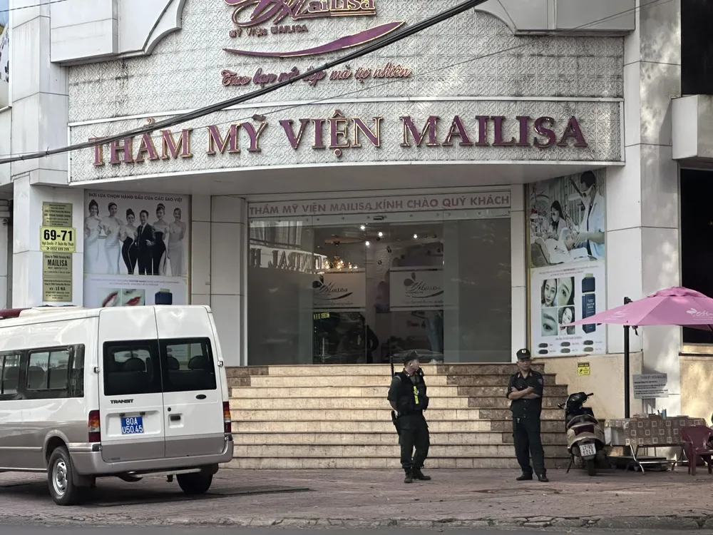 Công an làm việc với nhiều người tại Thẩm mỹ viện Mailisa ở Đắk Lắk, Khánh Hòa- Ảnh 1.