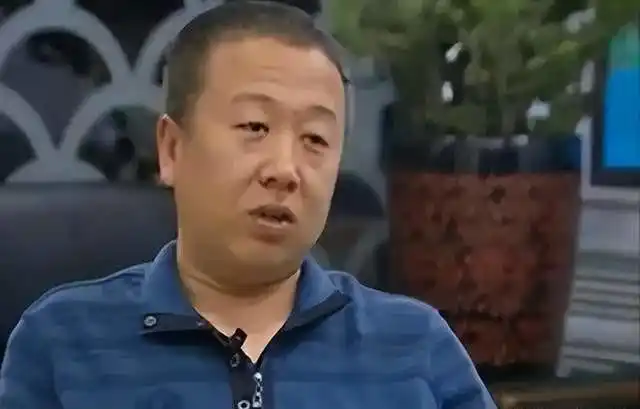 Bị chê cười vì ném 1,58 triệu tấn đá xuống biển trong 5 năm liên tiếp, người đàn ông kiếm được 185 tỷ đồng/năm nhờ “ngân hàng” dưới đại dương- Ảnh 1. Bị chê cười vì ném 1,58 triệu tấn đá xuống biển trong 5 năm liên tiếp, người đàn ông kiếm được 185 tỷ đồng/năm nhờ “ngân hàng” dưới đại dương- Ảnh 1.