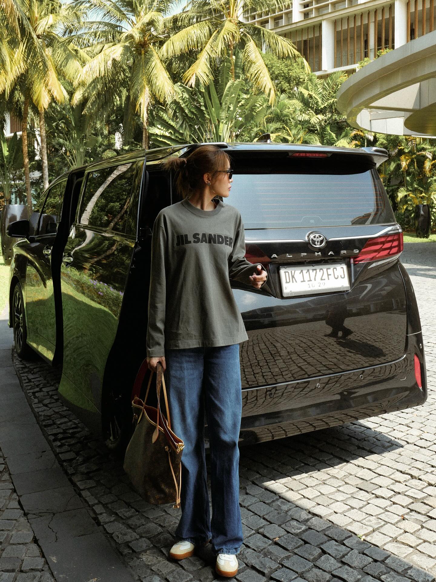 Thích mặc quần dài hơn váy, chị em hãy tham khảo style của 4 mỹ nhân Việt- Ảnh 8.