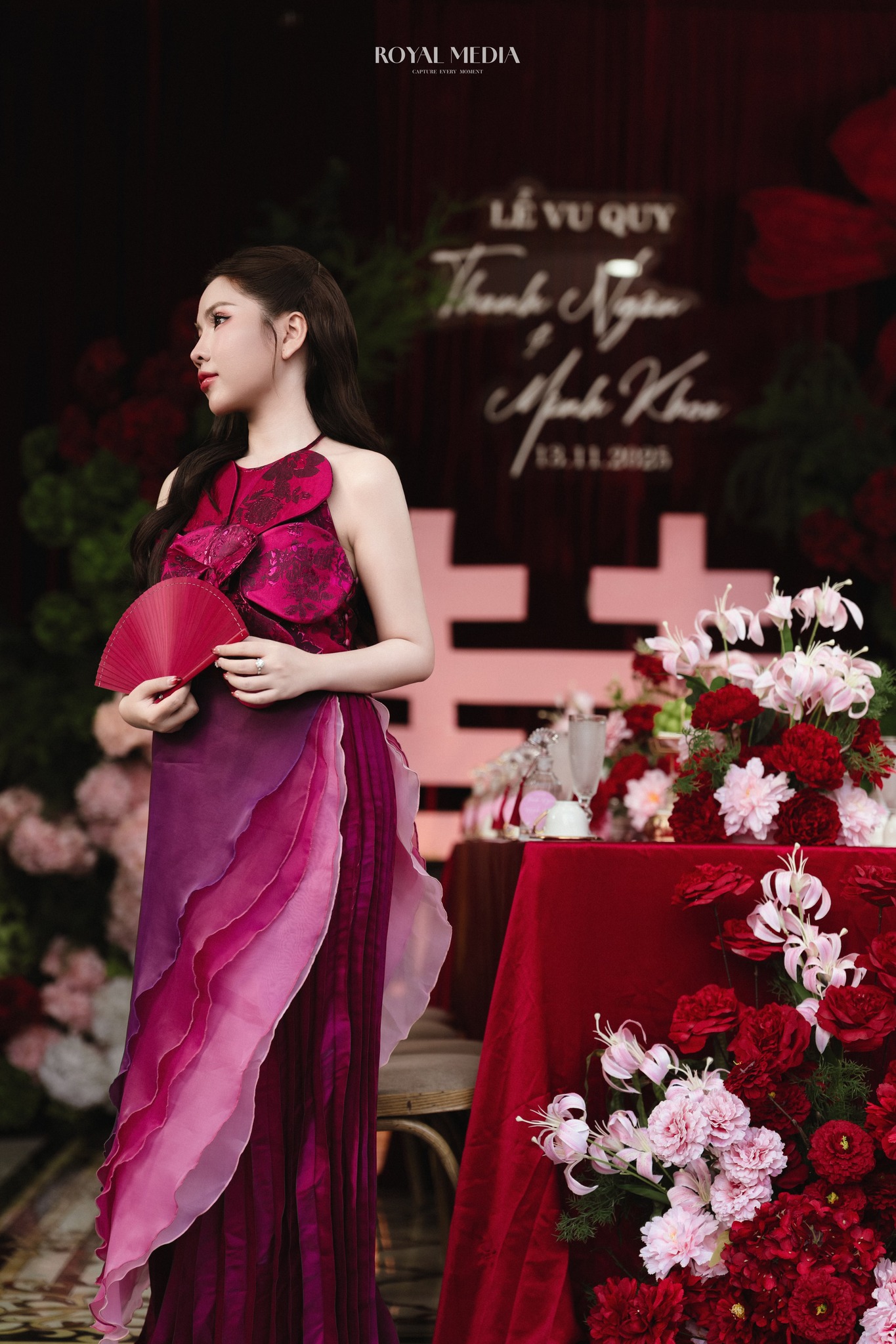 Cưới tiền vệ đội tuyển Việt Nam, cô dâu vàng đeo trĩu cổ đúng chuẩn Cưới tiền vệ đội tuyển Việt Nam, cô dâu vàng đeo trĩu cổ đúng chuẩn