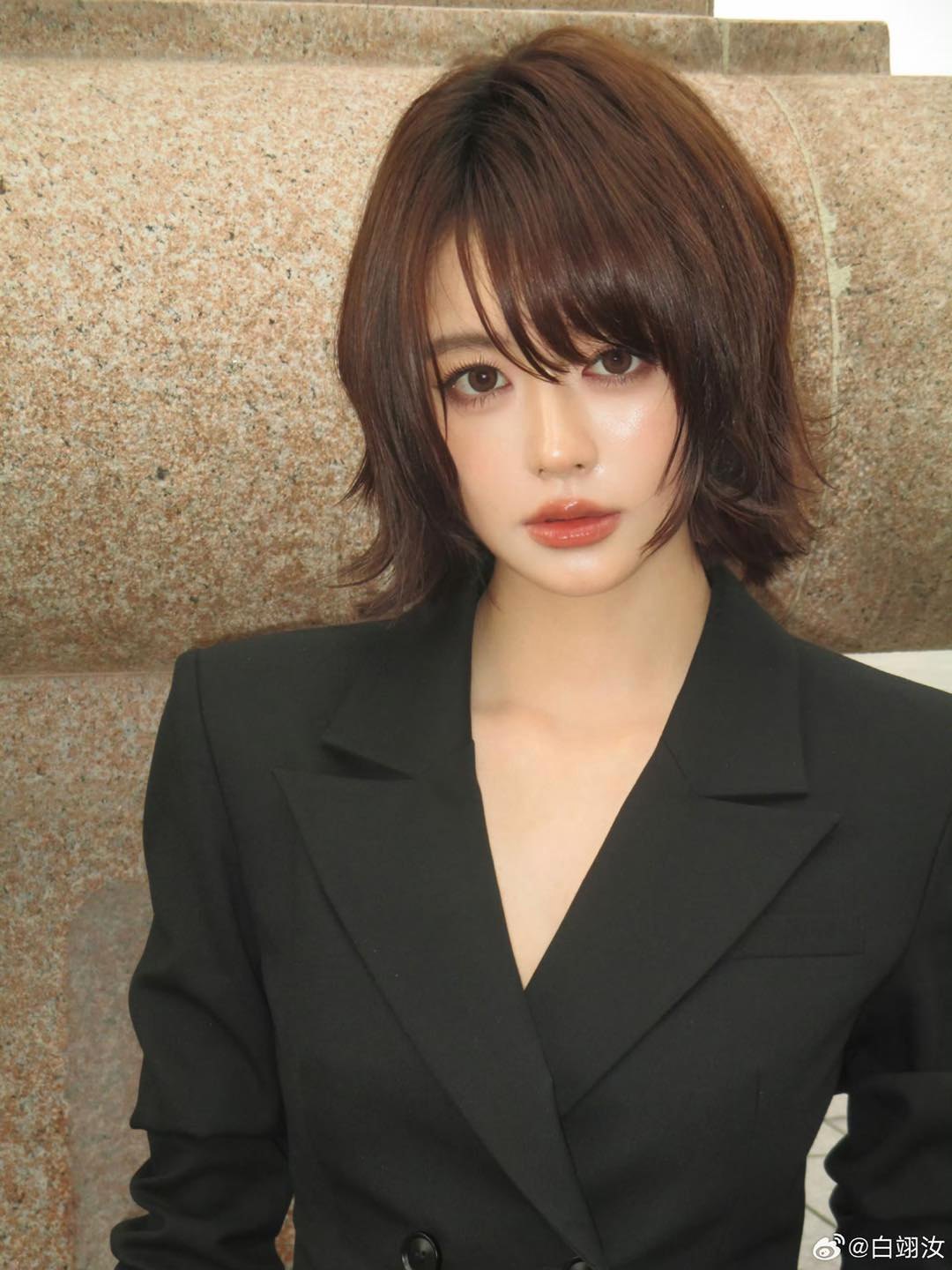 Mỹ nhân đang viral khắp Trung Quốc vì mắt to như "hột xoàn 50 carat"- Ảnh 6. Mỹ nhân đang viral khắp Trung Quốc vì mắt to như "hột xoàn 50 carat"- Ảnh 6.