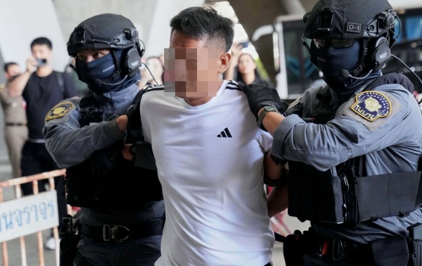 NÓNG: Dẫn độ em chồng Triệu Vy cầm đầu đường dây buôn người sang Myanmar về nước, NÓNG: Dẫn độ em chồng Triệu Vy cầm đầu đường dây buôn người sang Myanmar về nước,