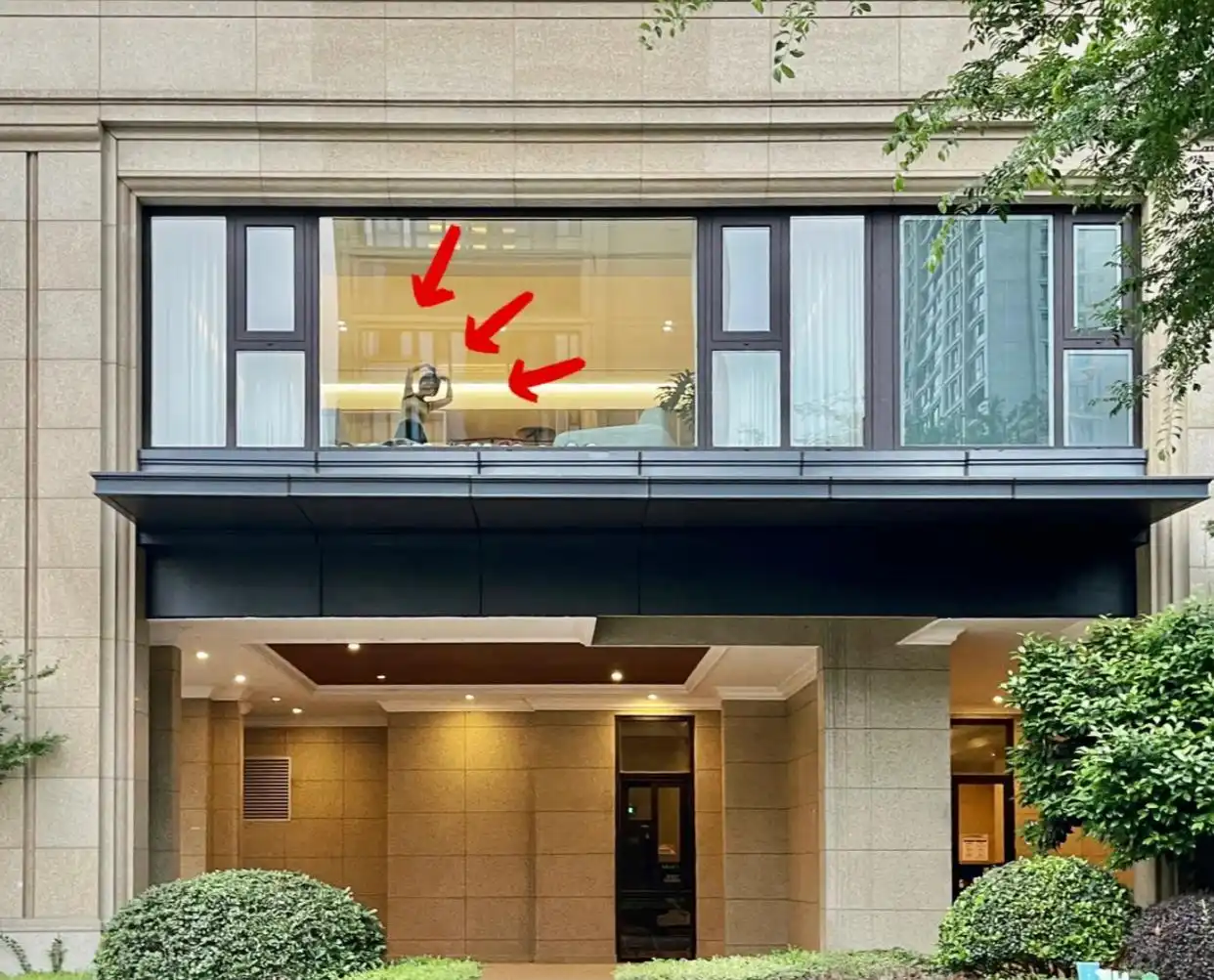 Nỗi khổ mang tên "sống ở chung cư tầng thấp": Người từng trải chỉ ra 5 yếu tố quan trọng cần cân nhắc trước khi xuống tiền- Ảnh 2.