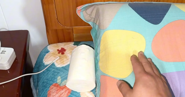 Tại sao không nên để cuộn giấy ăn ngay đầu giường?