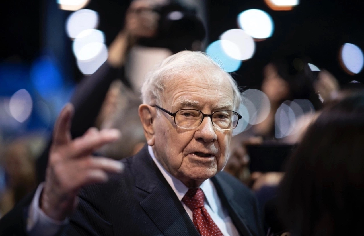 “Thần chứng khoán” Warren Buffett chỉ ra 3 thứ “càng giảm càng giàu”, nhiều người dành cả đời chưa chắc đã ngộ ra- Ảnh 1.