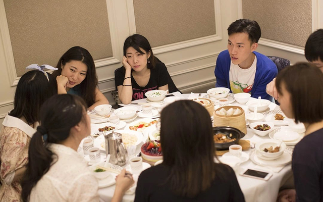 Họp lớp báo 50 người đến, lúc đi ăn lại thành 70 người, hết 185 triệu đồng nhưng tiền thu về thiếu 37 triệu đồng: Ăn xong cả lớp rời nhóm!- Ảnh 3. Họp lớp báo 50 người đến, lúc đi ăn lại thành 70 người, hết 185 triệu đồng nhưng tiền thu về thiếu 37 triệu đồng: Ăn xong cả lớp rời nhóm!- Ảnh 3.