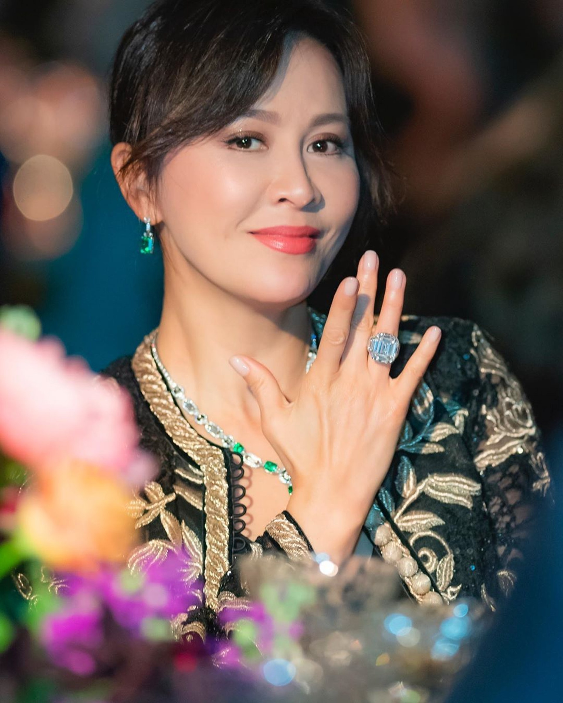 Mỹ nhân Hong Kong tuổi 60 da không nếp nhăn: Mỗi ngày uống 1 lít nước giàu collagen tự nhiên từ quả dân dã, chợ Việt bán quanh năm- Ảnh 4.