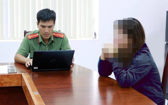 Vừa quen bạn trai mới, người phụ nữ ở Hà Nội chuyển khoản luôn 100 triệu đồng, sau đó báo công an- Ảnh 1.