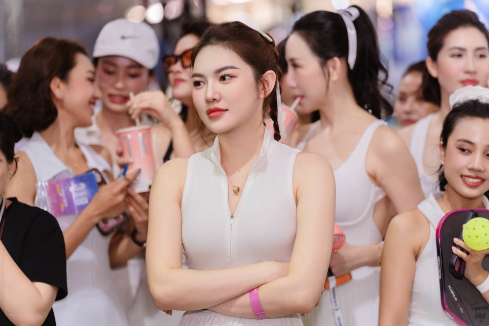 Hội gái đẹp nói cuộc đời “đảo chiều" từ khi “dính” vào pickleball: Là sao nữa?- Ảnh 7. Hội gái đẹp nói cuộc đời “đảo chiều" từ khi “dính” vào pickleball: Là sao nữa?- Ảnh 7.