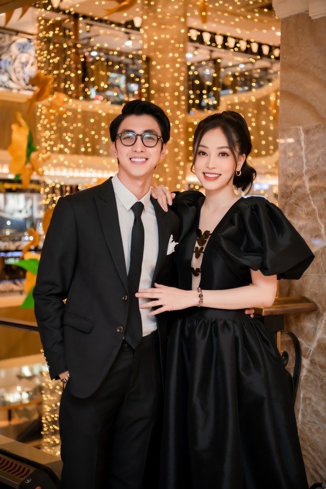 Chào mừng doanh nhân Viết Vương đến với Chào mừng doanh nhân Viết Vương đến với