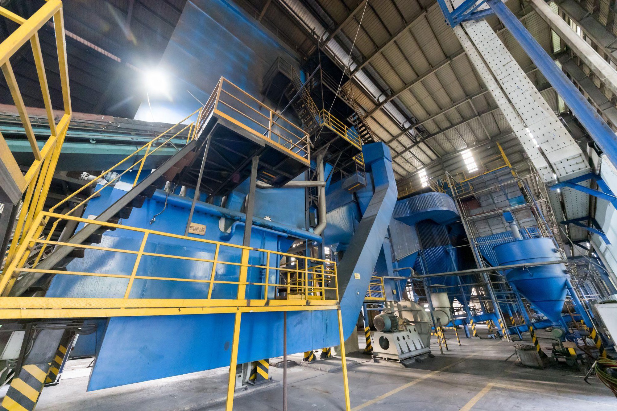 Tưởng đống giấy lộn, ai ngờ lại là "vũ khí" cứu 15,7 triệu cây xanh: Đột nhập nhà máy "hô biến" rác thành tài nguyên tại Thanh Hóa!- Ảnh 14.