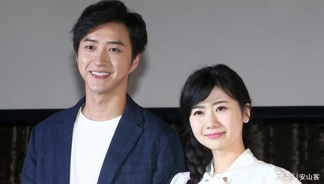 Vợ chồng có thể tàn nhẫn đến mức nào khi quay lưng? Nhìn cặp đôi nổi tiếng này "giành giật" con cái sau ly hôn sẽ thấy!- Ảnh 2.