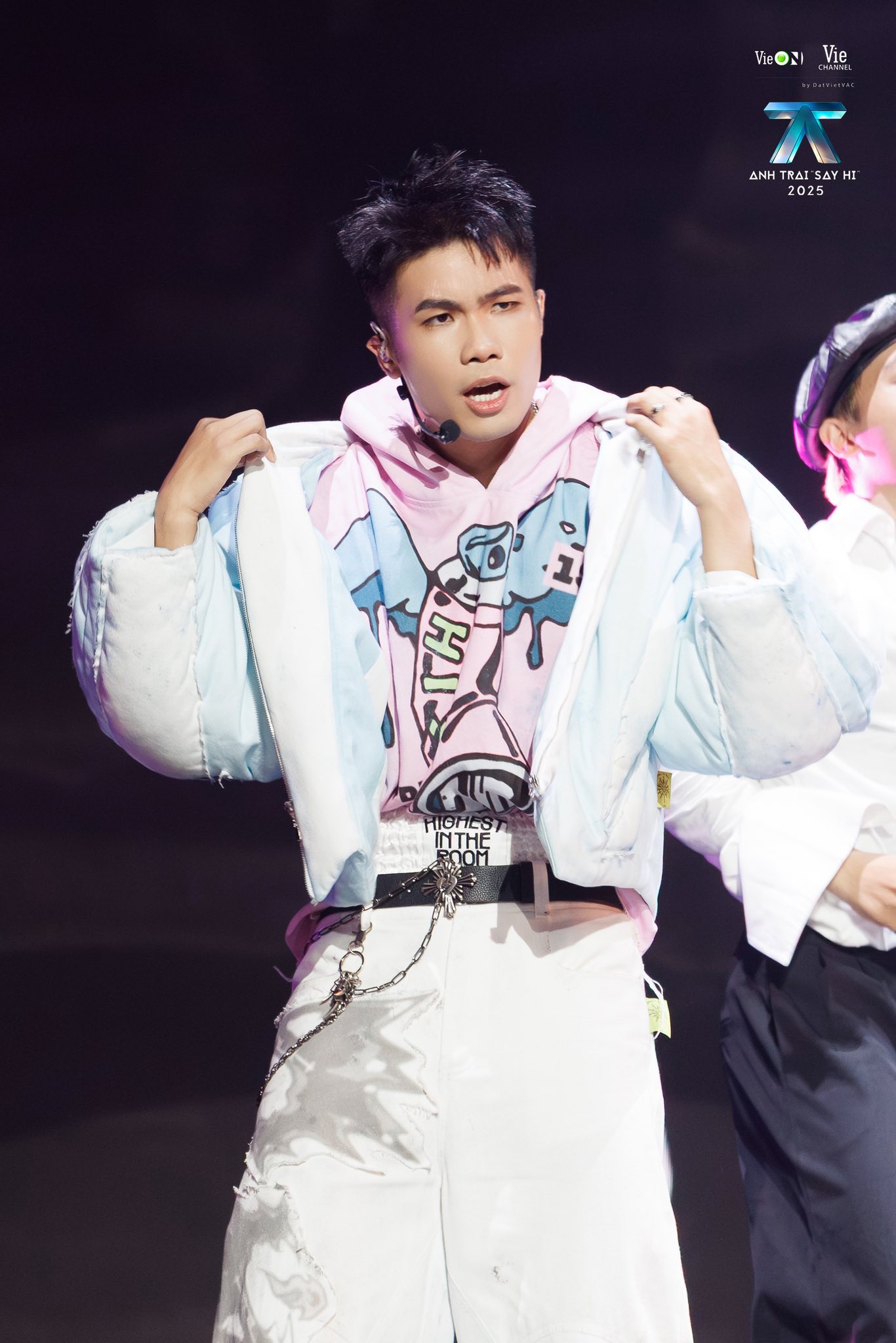 Anh Trai rapper ra 4 bài nhạc khiến Quán quân King of Rap nhức nhối, rap diss cũng có thể văn minh đến thế này!- Ảnh 4. Anh Trai rapper ra 4 bài nhạc khiến Quán quân King of Rap nhức nhối, rap diss cũng có thể văn minh đến thế này!- Ảnh 4.