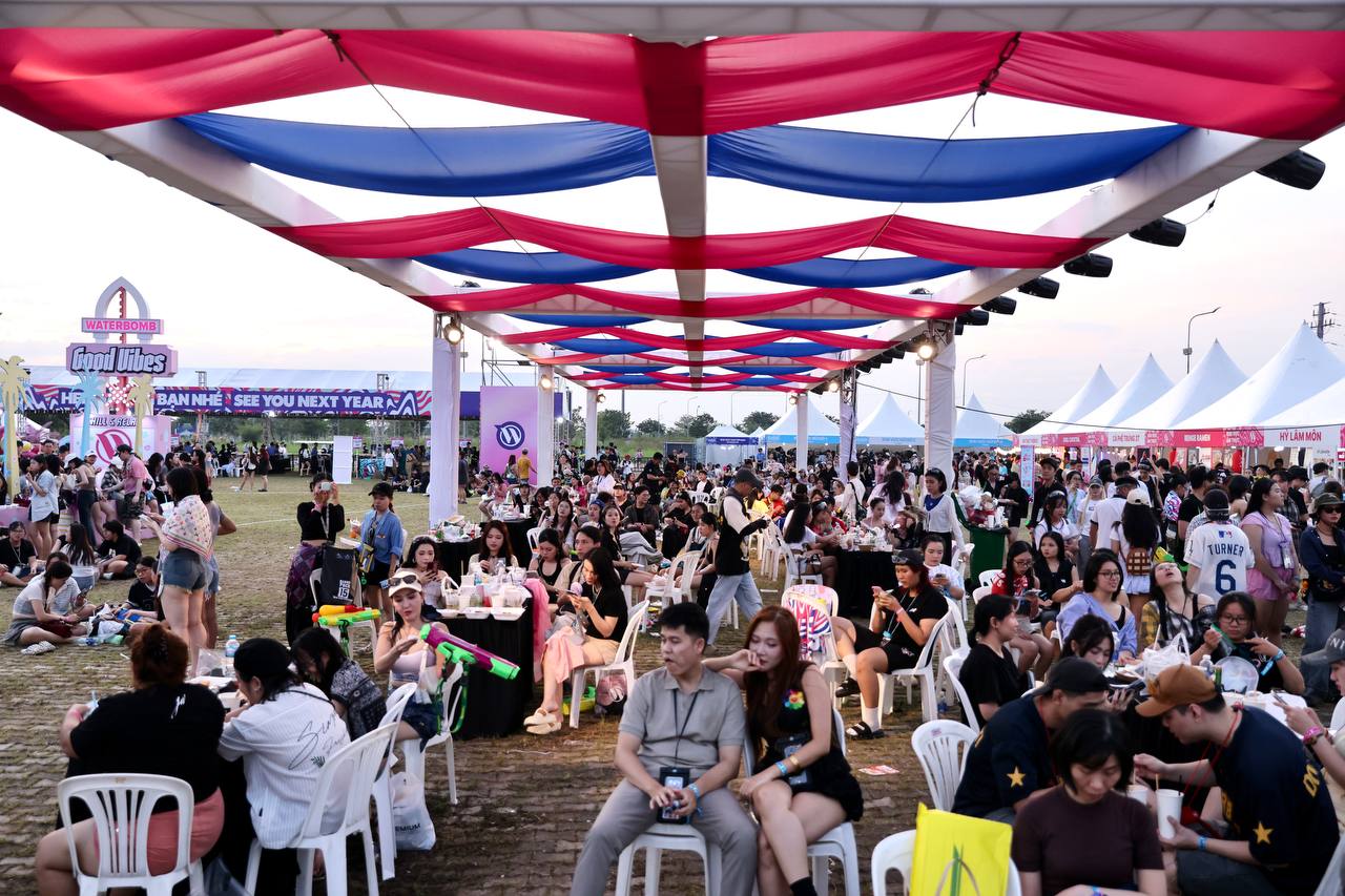 10 tiếng và toàn bộ những điều chưa từng thấy ở WATERBOMB 2025- Ảnh 2. 10 tiếng và toàn bộ những điều chưa từng thấy ở WATERBOMB 2025- Ảnh 2.