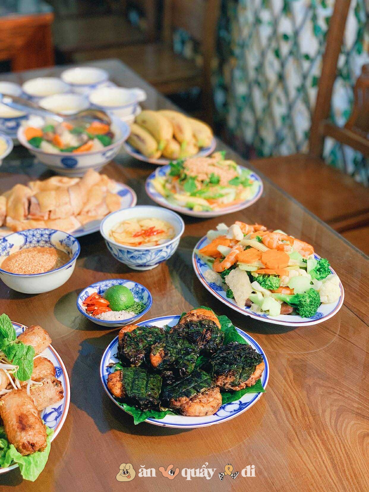 Tranh cãi cỗ Bát Tràng 2,7 triệu/mâm 6 người bị chê đắt: Người từng ăn nói gì?- Ảnh 7. Tranh cãi cỗ Bát Tràng 2,7 triệu/mâm 6 người bị chê đắt: Người từng ăn nói gì?- Ảnh 7.