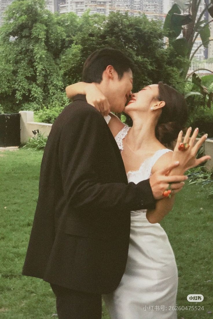 10 kiểu mừng cưới kém duyên, xui lắm mới gặp những người này- Ảnh 1. 10 kiểu mừng cưới kém duyên, xui lắm mới gặp những người này- Ảnh 1.