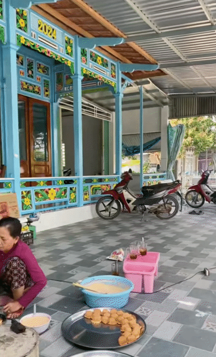 Nhà gỗ miền Tây: Vì sao phải xanh ngắt, hoa văn rực rỡ mới ra đúng chất Nhà gỗ miền Tây: Vì sao phải xanh ngắt, hoa văn rực rỡ mới ra đúng chất