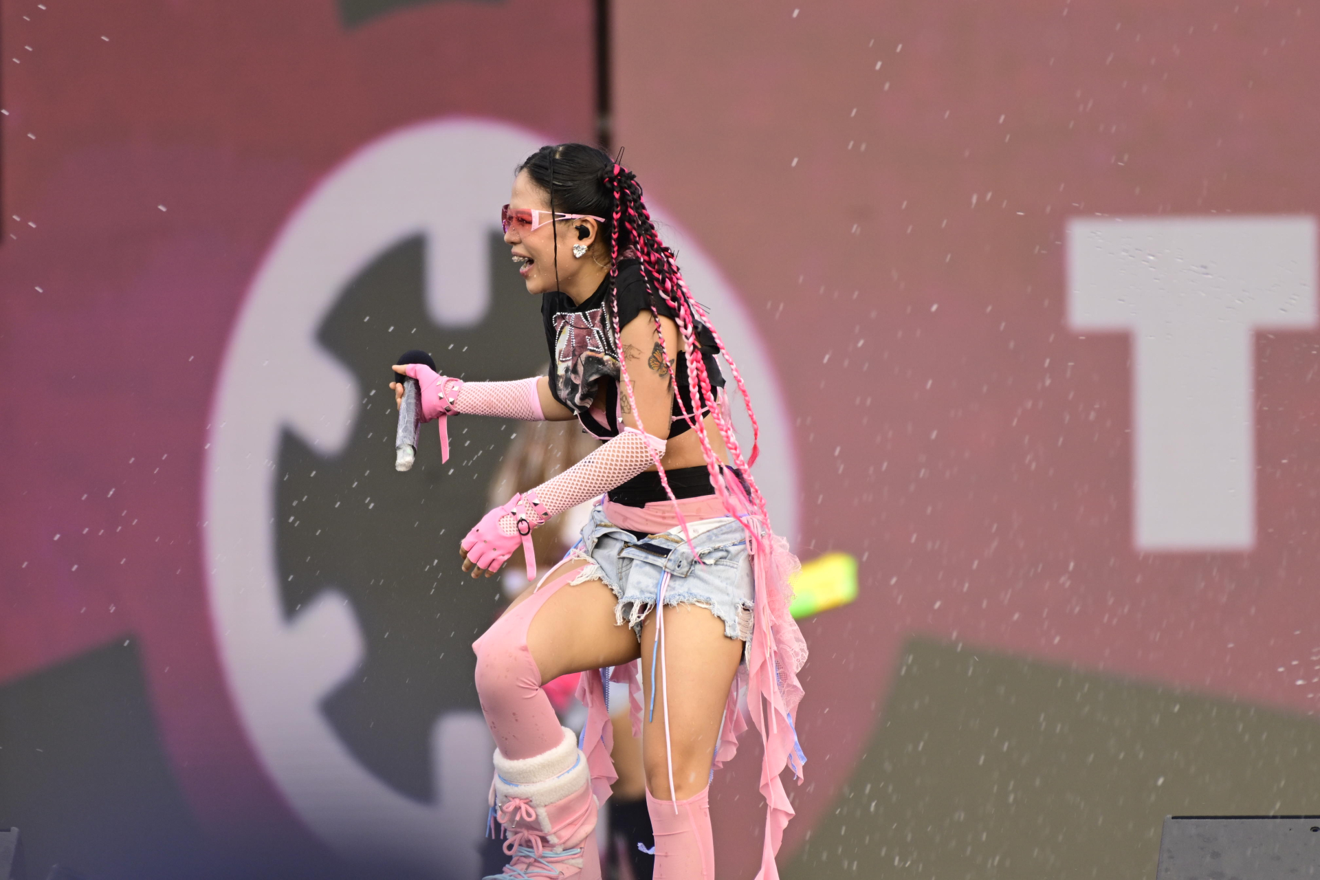 tlinh mới niềng răng- Ảnh 4.