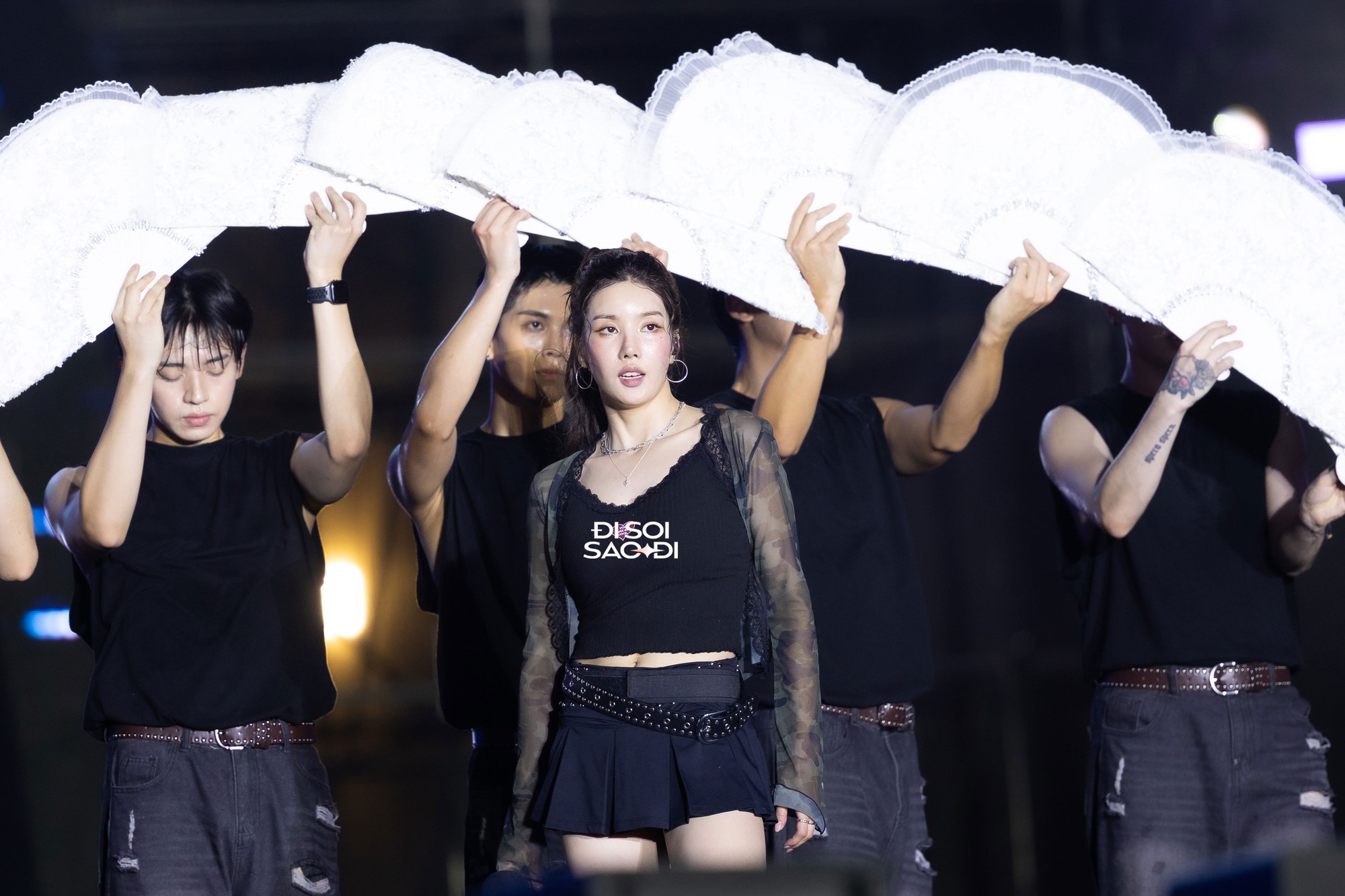 Chưa bao giờ thấy Chưa bao giờ thấy