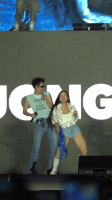 Quá bốc lửa, nữ dancer của Dương Domic leo thẳng hot search- Ảnh 1. Quá bốc lửa, nữ dancer của Dương Domic leo thẳng hot search- Ảnh 1.