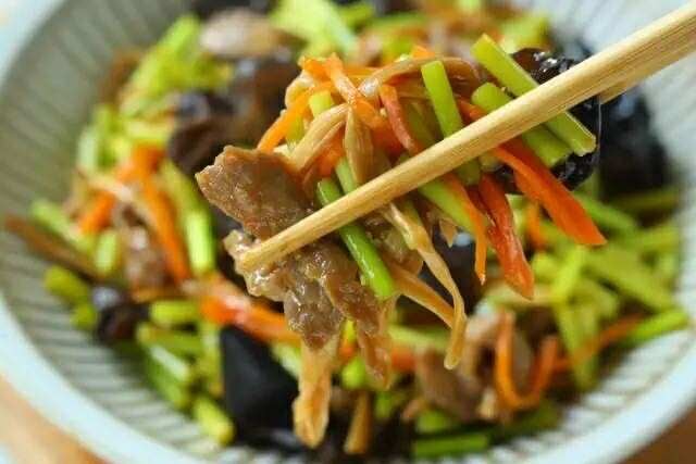 Loại rau này đang vào mùa, đầy ngoài chợ: Dùng nấu món ăn thơm phức, giòn tan lại phòng cúm và ngừa ung thư- Ảnh 7.