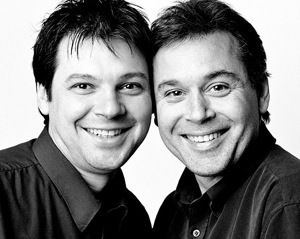 Nhiếp ảnh gia đi tìm 200 người xa lạ giống nhau như sinh đôi để chụp ảnh, kết quả vô cùng chấn động- Ảnh 7.