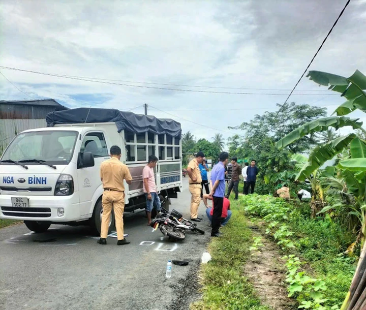 Diễn biến mới vụ nữ sinh 14 tuổi ở Vĩnh Long tử vong vì tai nạn giao thông- Ảnh 1.