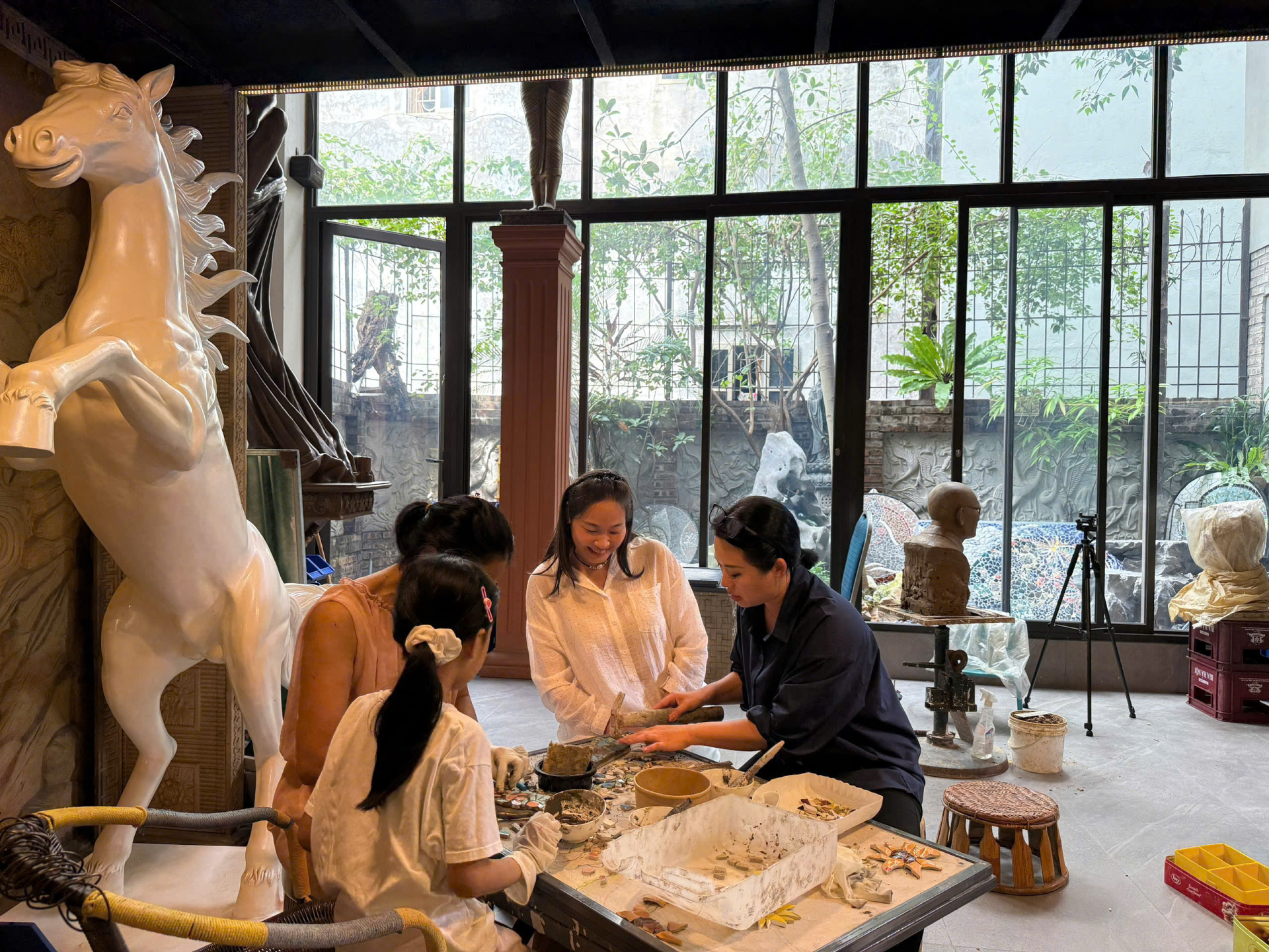 Diễn viên “Nhật Ký Vàng Anh” chuyển hướng, tổ chức cách vui chơi lạ cho các gia đình trẻ- Ảnh 4.