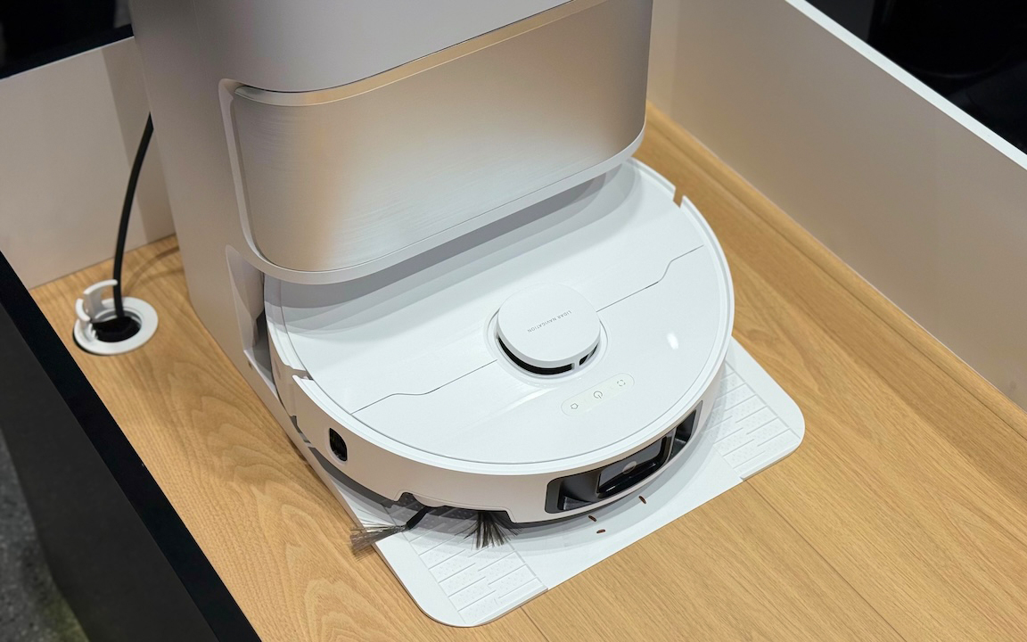 Bộ đôi robot hút bụi, lau nhà có lực hút tới 30.000 Pa, giá từ 21 triệu- Ảnh 2. Bộ đôi robot hút bụi, lau nhà có lực hút tới 30.000 Pa, giá từ 21 triệu- Ảnh 2.