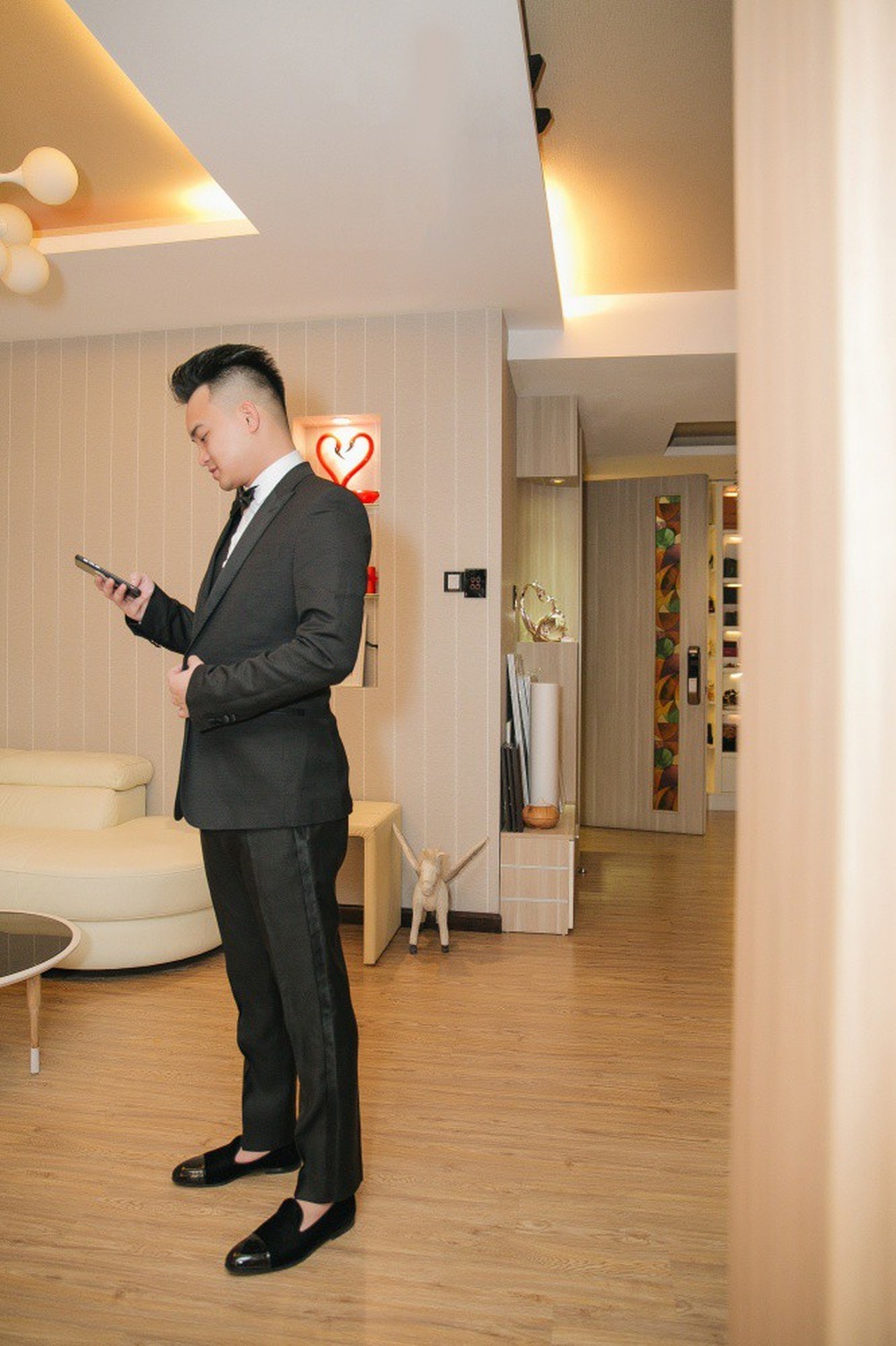 Bên trong ngôi nhà Bên trong ngôi nhà