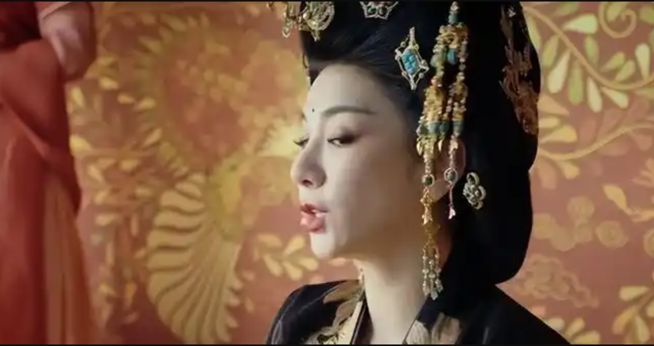 Gương mặt Tiểu Yến Tử bị làm sao vậy?- Ảnh 4. Gương mặt Tiểu Yến Tử bị làm sao vậy?- Ảnh 4.